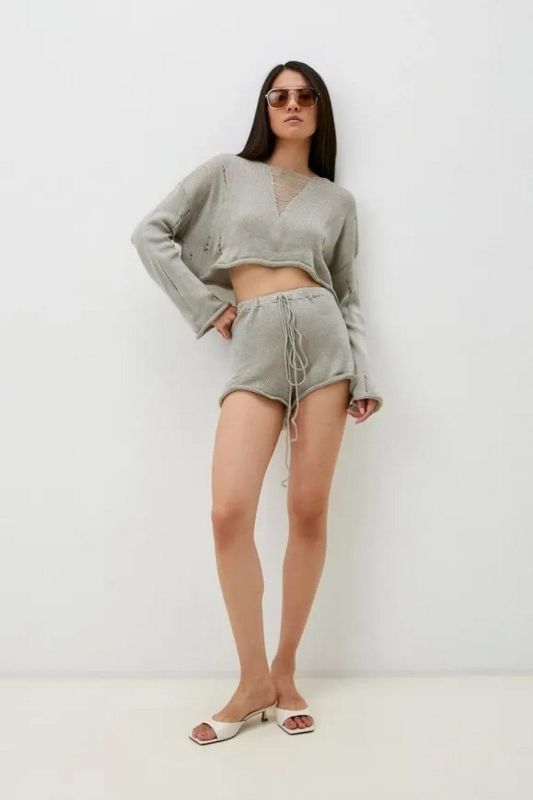 Women's Knitted Suit with Shorts and Top C article 10173