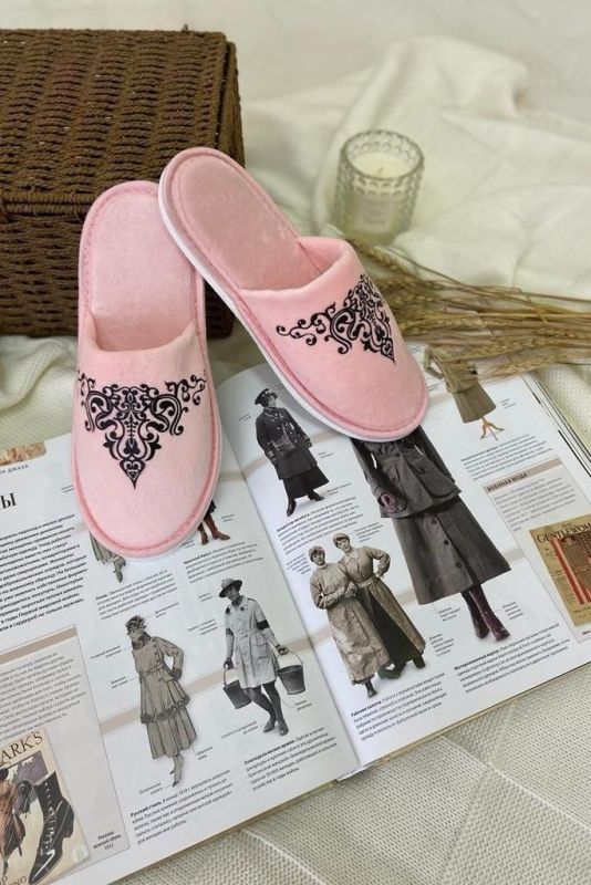 Pattern Slippers article 3343